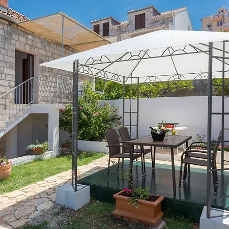 Apartment Holiday House Oleander Cavtat
