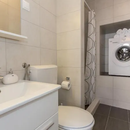 Holiday House Oleander Апартаменты Цавтат