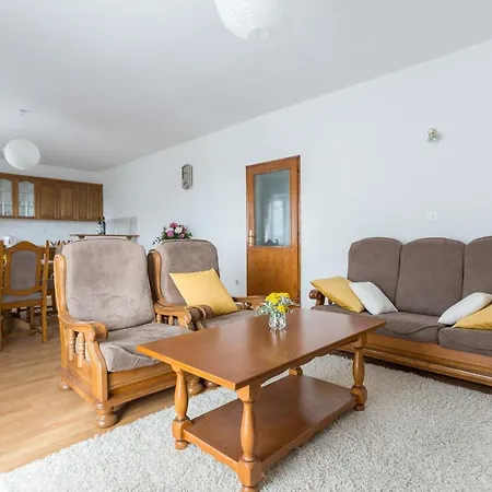 Holiday House Oleander Апартаменты Цавтат
