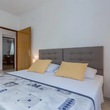 Holiday House Oleander Апартаменты